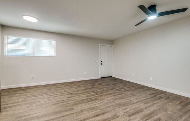 2 beds, 1 bath, 850 sqft, $1,450, Unit 104-09