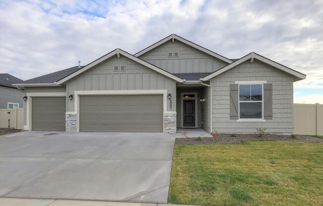 Available Now! 4bd/2b Newly Constructed Meridian Home