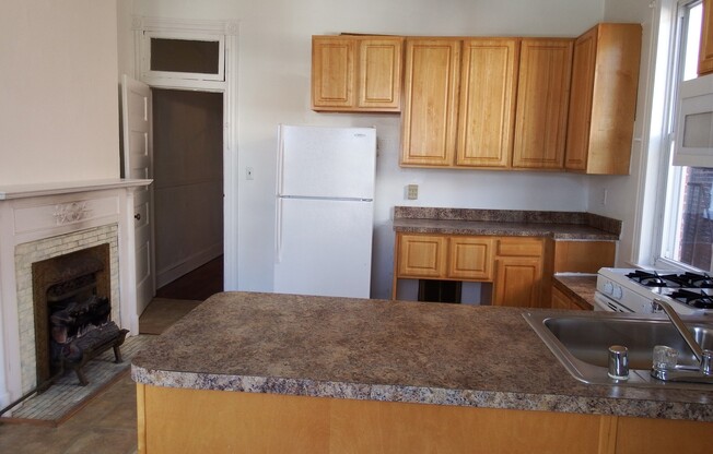 1 bed, 1 bath, $1,295, Unit 2