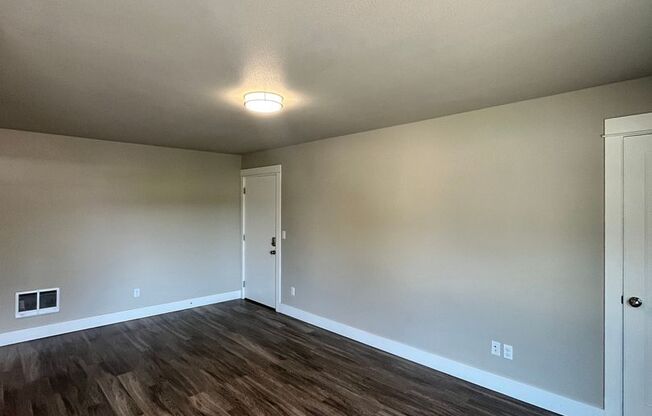 1 bed, 1 bath, $1,595, Unit 16