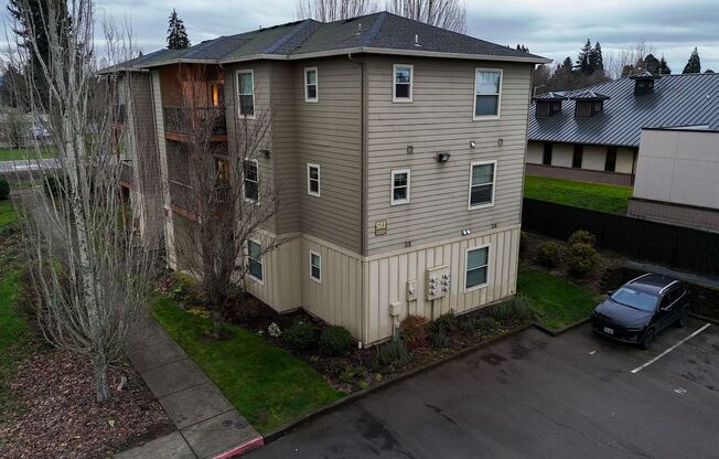 2 beds, 2 baths, 1,090 sqft, $1,600, Unit 501-05