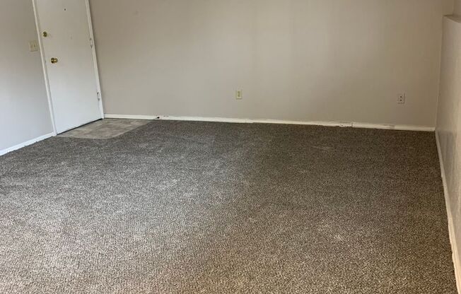 Studio, 1 bath, $895, Unit 144 - 12