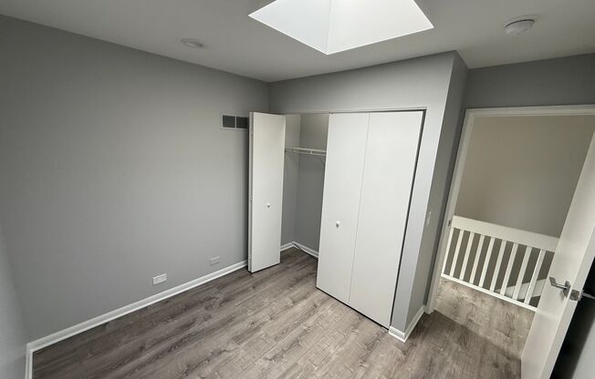 2 beds, 1.5 baths, $2,700, Unit 304