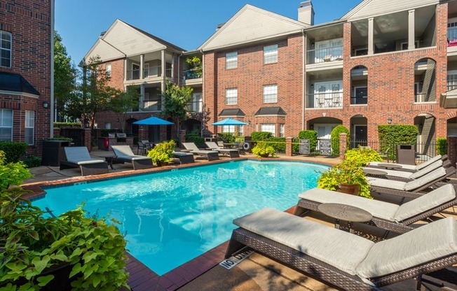 The Inverness Pool | Houston, TX Apartments | Apartments in Houston, TX