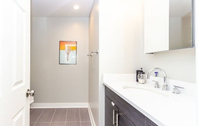 1 bed, 1 bath, 710 sqft, $2,249, Unit 301