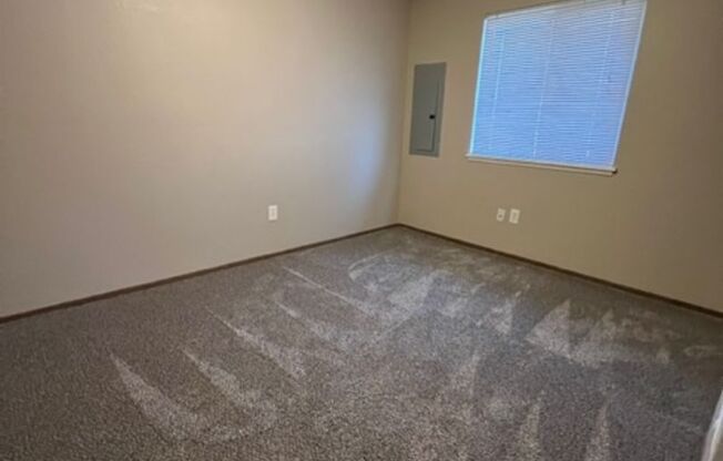 2 beds, 1 bath, 771 sqft, $1,599