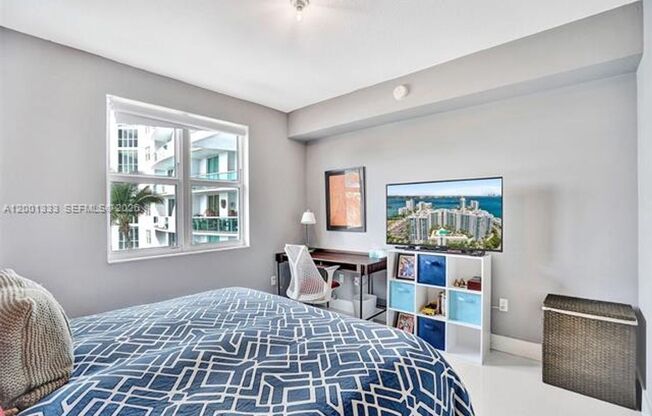 2 beds, 2 baths, 1,251 sqft, $3,600, Unit 7900 Harbor Island Dr # 704