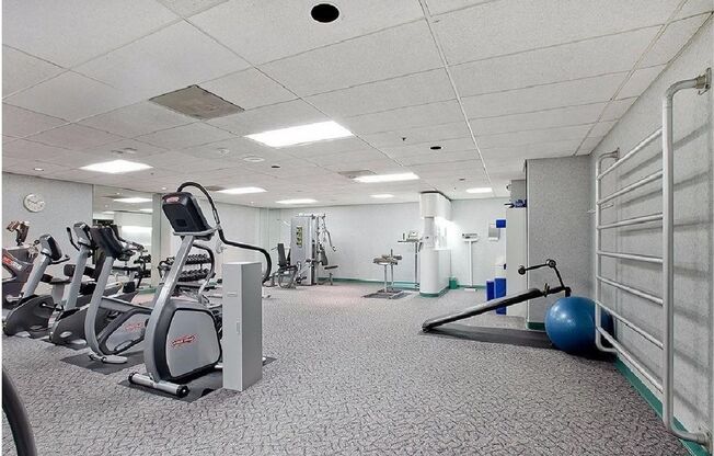2 beds, 2 baths, $5,250, Unit # 47