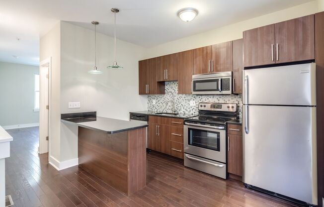 2 beds, 1.5 baths, 774 sqft, $1,595, Unit 3A