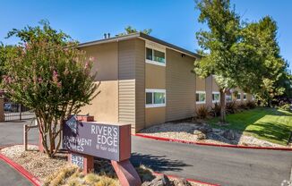 River's Edge Apartments