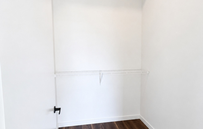 1 bed, 1 bath, 766 sqft, $2,925, Unit 407