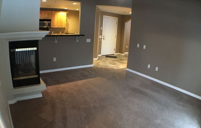 2 beds, 2 baths, $2,000, Unit # 257
