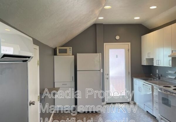 4172 W LAKEBRIDGE DR