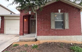 Charming 2 Bedroom, 2 Bathroom Home in Prime Location