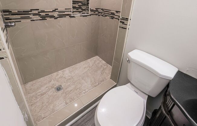 3 beds, 2 baths, $2,045