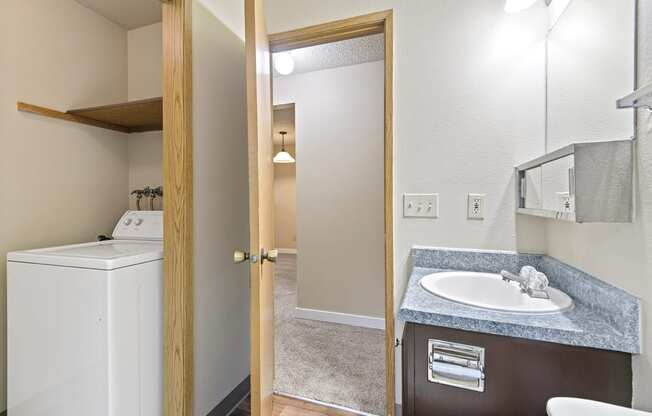 Pembrooke, Kent, vacant 2x1 bathroom and laundry