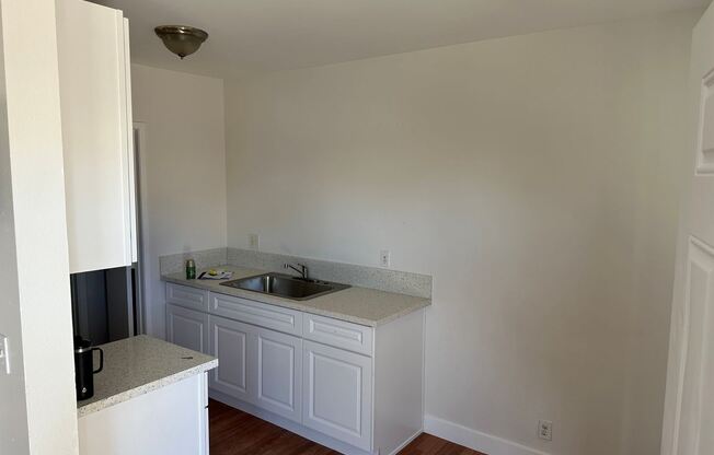 632 W 9th Street