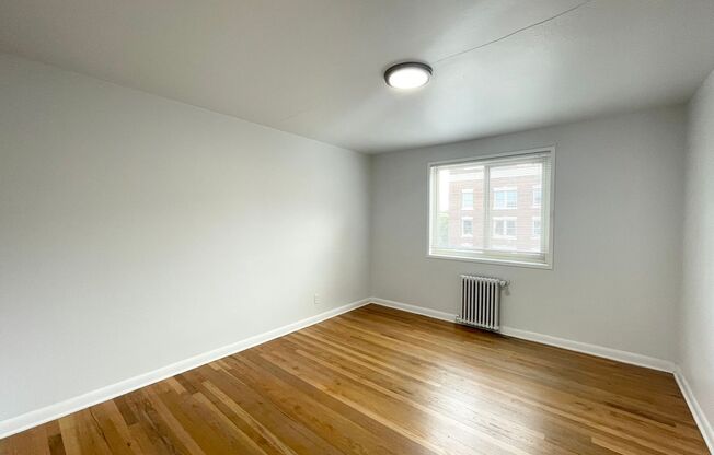 1 bed, 1 bath, 800 sqft, $1,995, Unit Hamrick 303