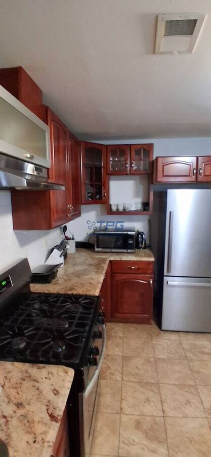142 RIPLEY PL