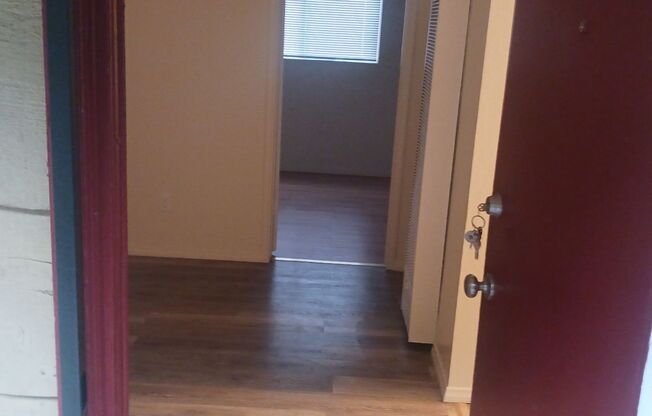 510 - Woodside Apartments