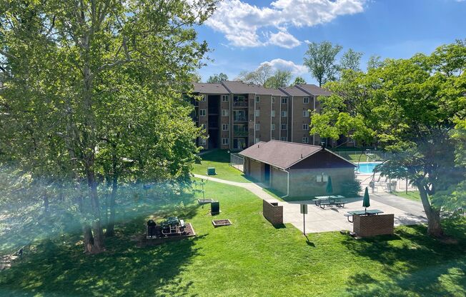 2 beds, 2 baths, 1,000 sqft, $1,925, Unit 14227 #203