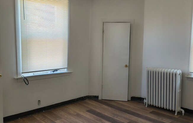 5002 N 10 ST