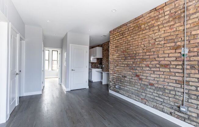 2 beds, 2 baths, 750 sqft, $3,095, Unit 3440-3