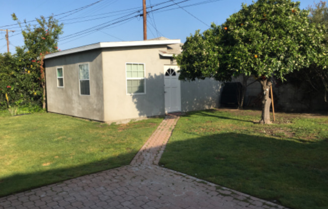 1 bed, 1 bath, 650 sqft, $1,700