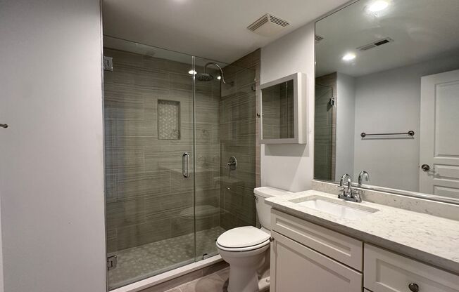 2 beds, 2 baths, $2,250, Unit UNIT 503