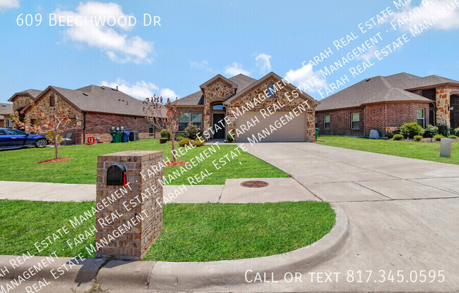 609 BEECHWOOD DR