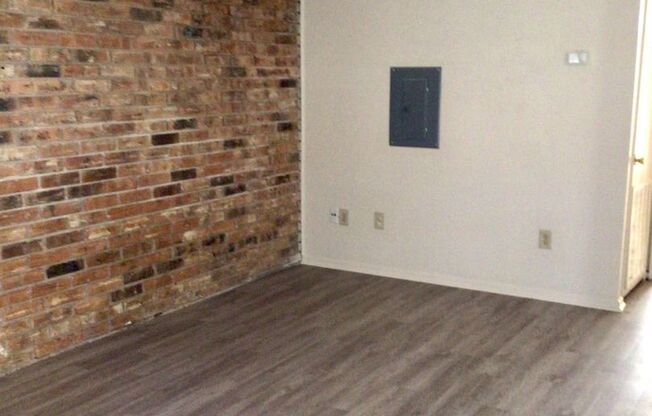 1 bed, 1 bath, 800 sqft, $700, Unit 34