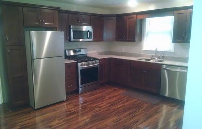 4 BD/ 2BA Home Sweet Home