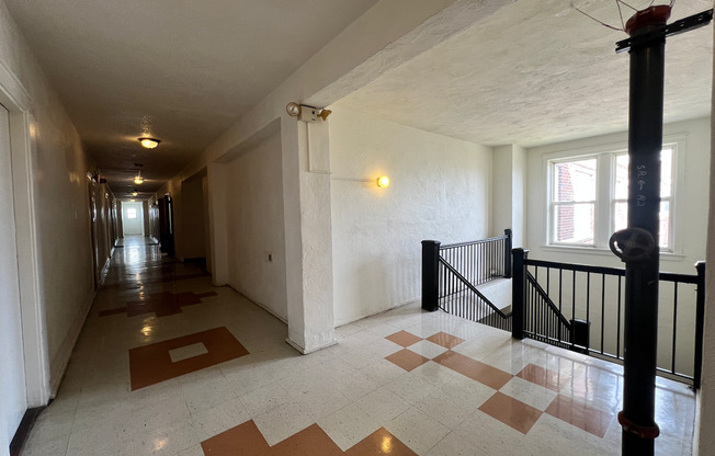Studio, 1 bath, 440 sqft, $865, Unit 711