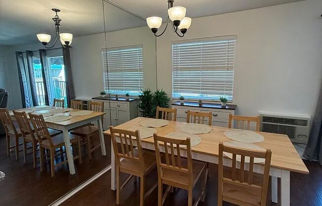 Furnished Top-Floor West LA Townhome Near Sawtelle and UCLA
