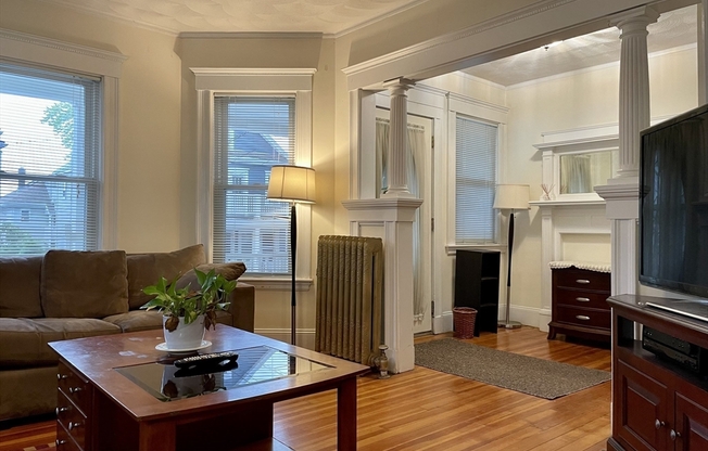 17 STANLEY AVE