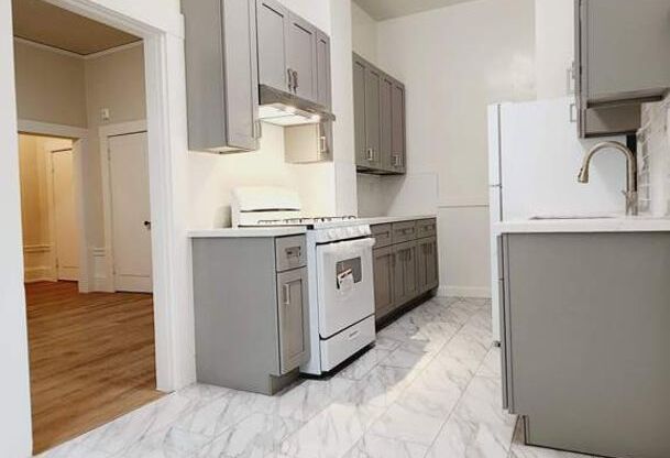 Studio, 1 bath, $1,895, Unit 04