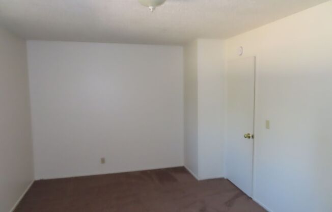 2 beds, 1 bath, 770 sqft, $2,500, Unit Unit 03