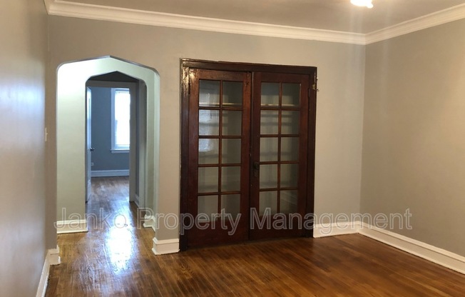 2909 W 56 ST
