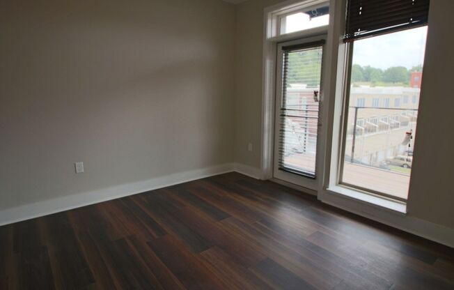 1 bed, 1 bath, 605 sqft, $1,495, Unit APT 424