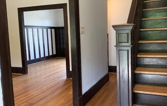 Great two story town home in the heart of Morningside!