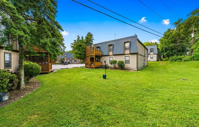 4121 WHISTLERS WAY