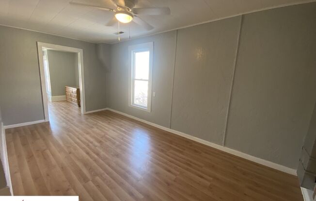 1 bed, 1 bath, $725, Unit 2114 - Upstairs