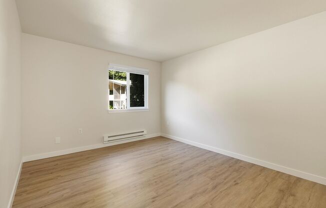 1 bed, 1 bath, 570 sqft, $2,350, Unit 42