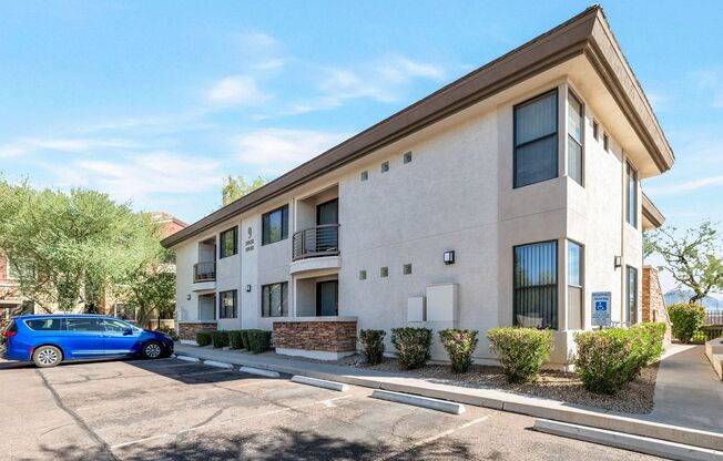 Resort Style Living - 3 Bed 2 Bath Condo in North Scottsdale