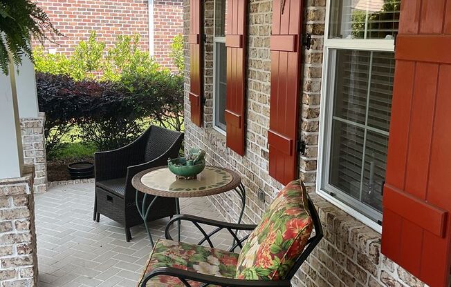 4BR!! RARE opportunity to RENT at The Stables!