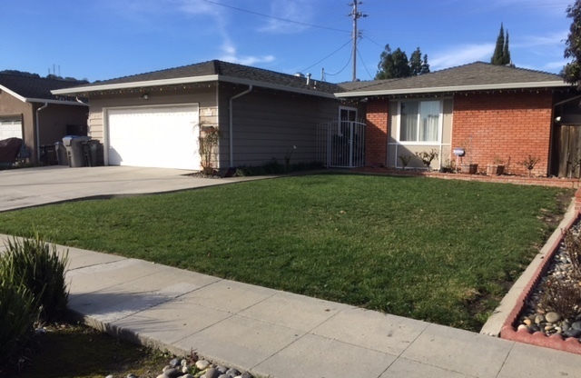 3 beds, 2 baths, $4,350