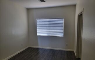 SPACIOUS 3 BEDROOOM CONDO*SOUTHWEST AREA*COMMUNITY AMENITIES*