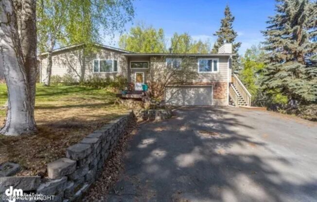 Cozy 2 bedroom in a great location