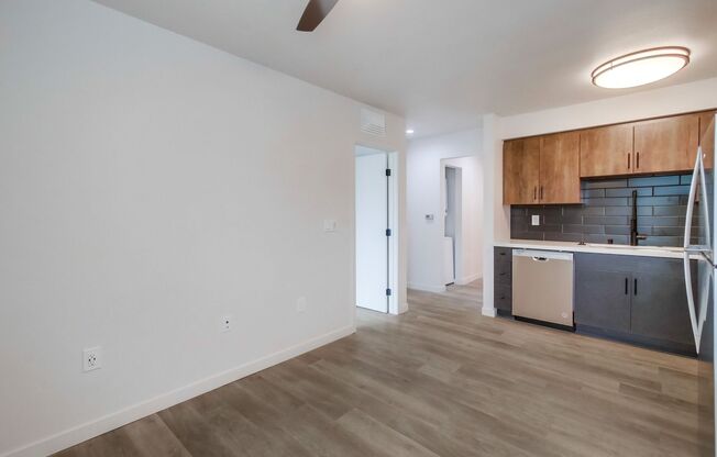 1 bed, 1 bath, 445 sqft, $2,425, Unit 4840-15