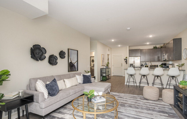 1 bed, 1 bath, 800 sqft, $1,595, Unit 230